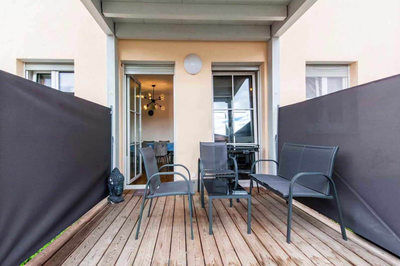 Ferienwohnung Haunsheim - rechts & links-Terrasbalkon