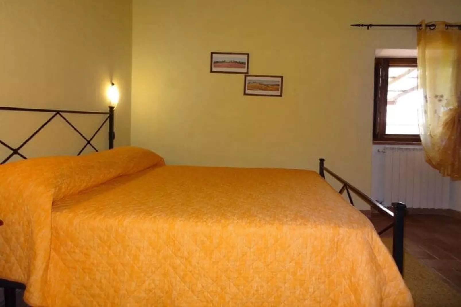 Agri-tourism Casale Giulia, Volterra-App.Typ B Melograno, Mandorlo-Slaapkamer