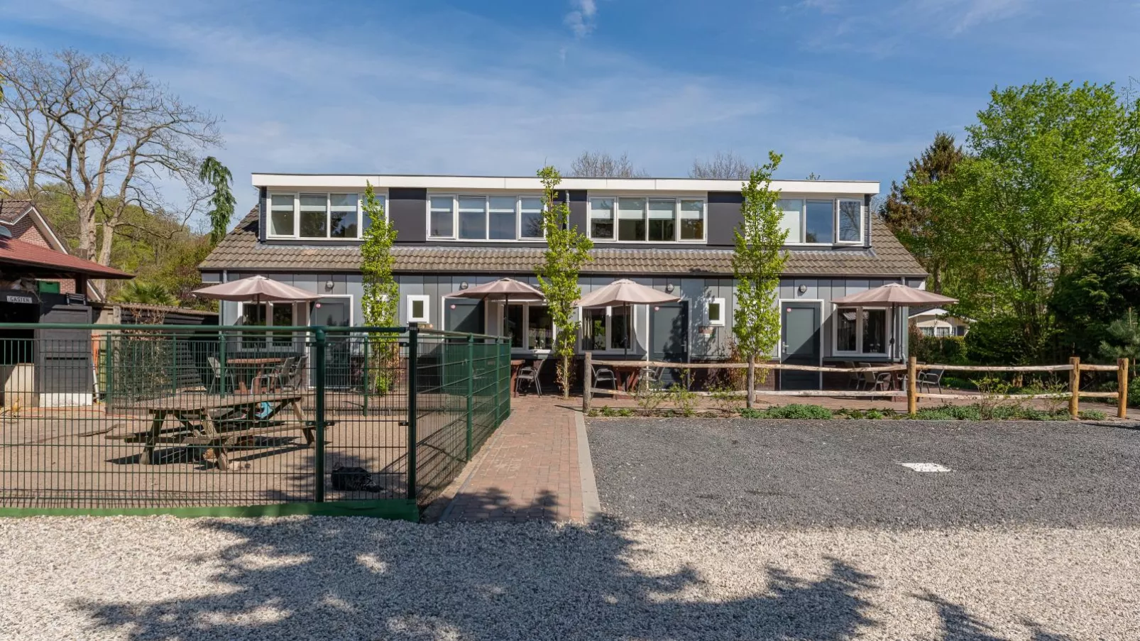 Tiny house Zwarte Mees-Buitenkant zomer