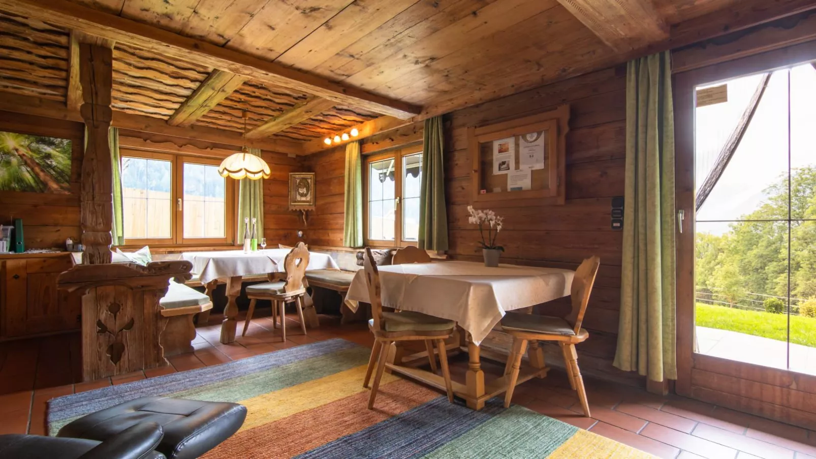 Chalet Rosa-Woonkamer