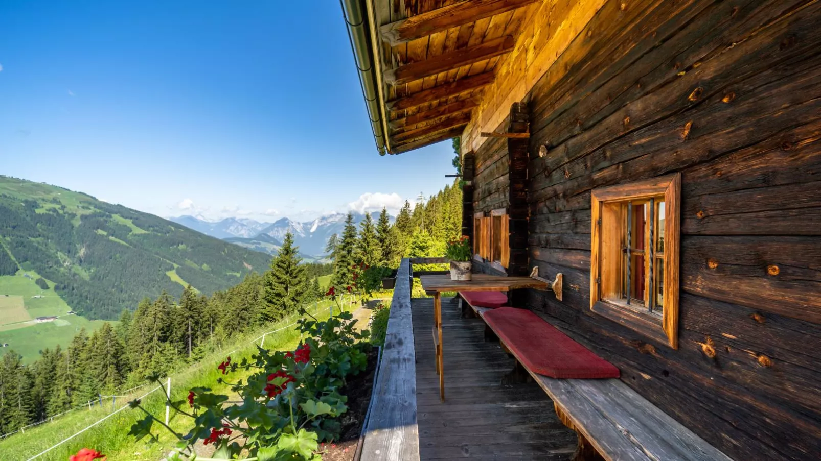 EAGGA-Niederleger Alm-Terrasbalkon