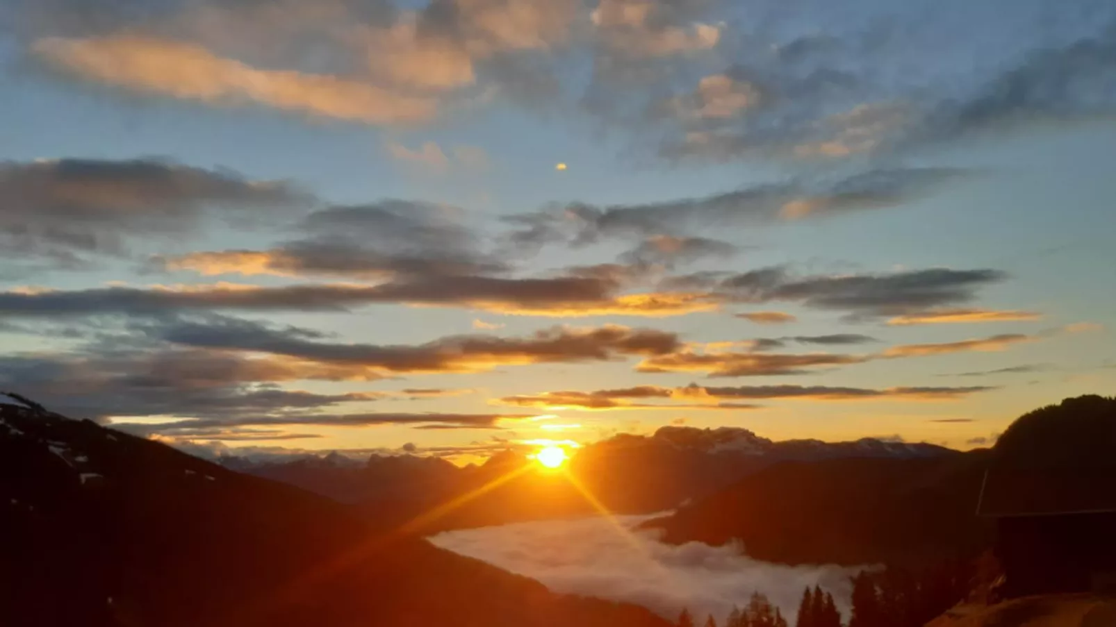 EAGGA-Niederleger Alm-Uitzicht winter