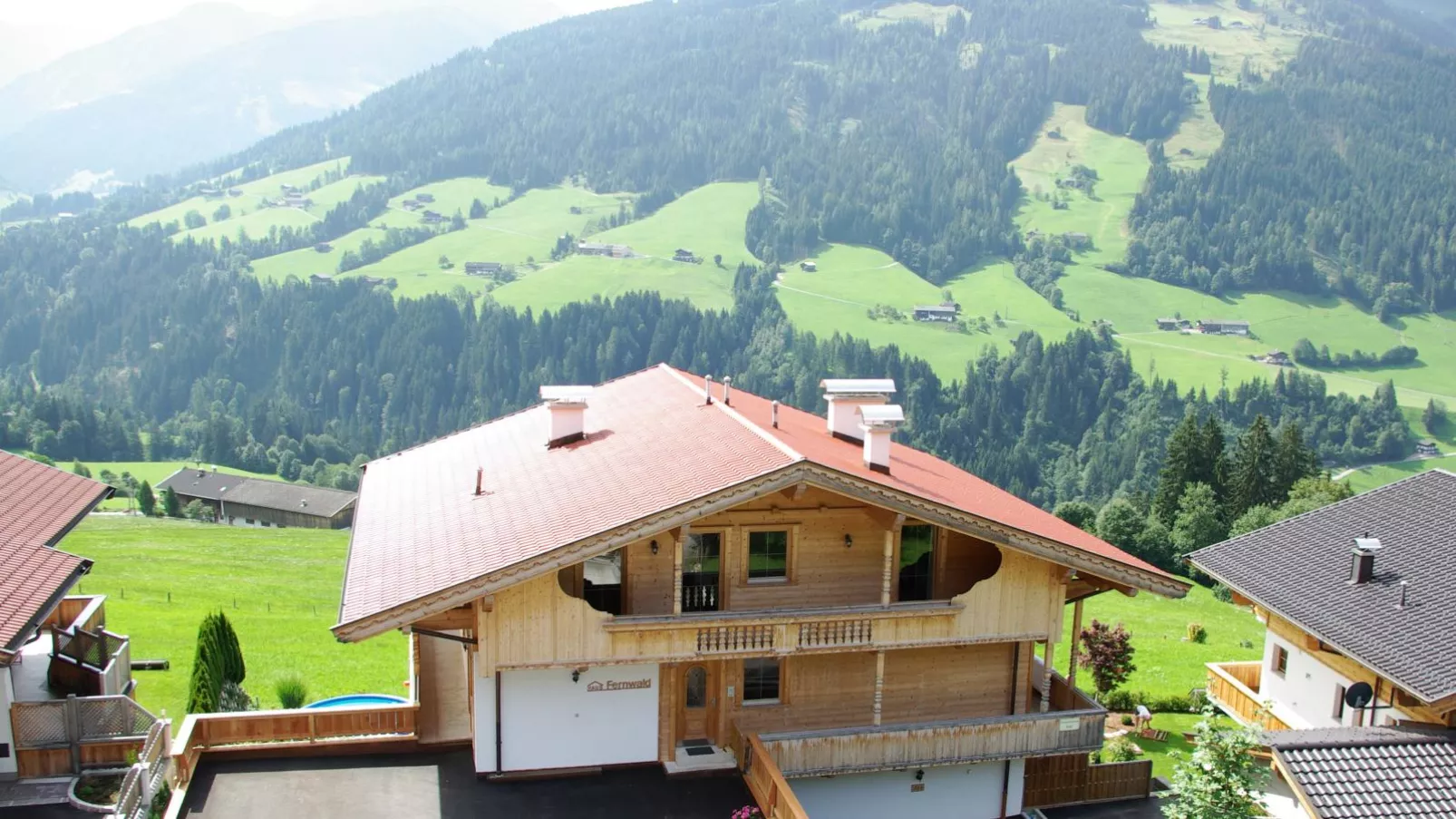 Haus Fernwald Top Tim und Nynke-Buitenkant zomer