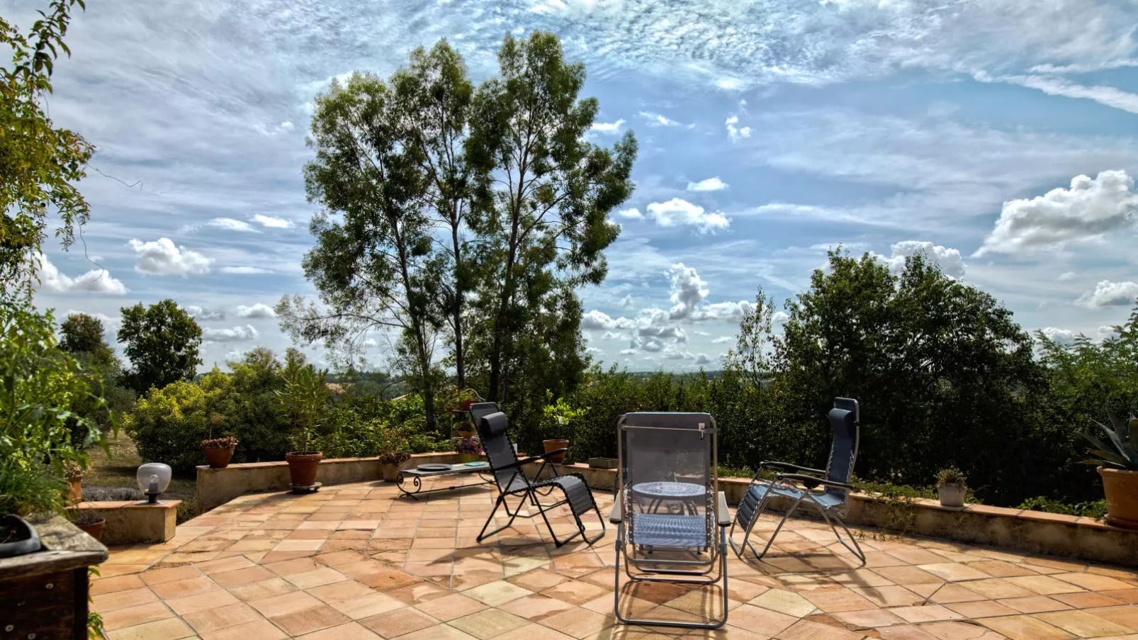 Maison avec style en pleine nature-Terrasbalkon