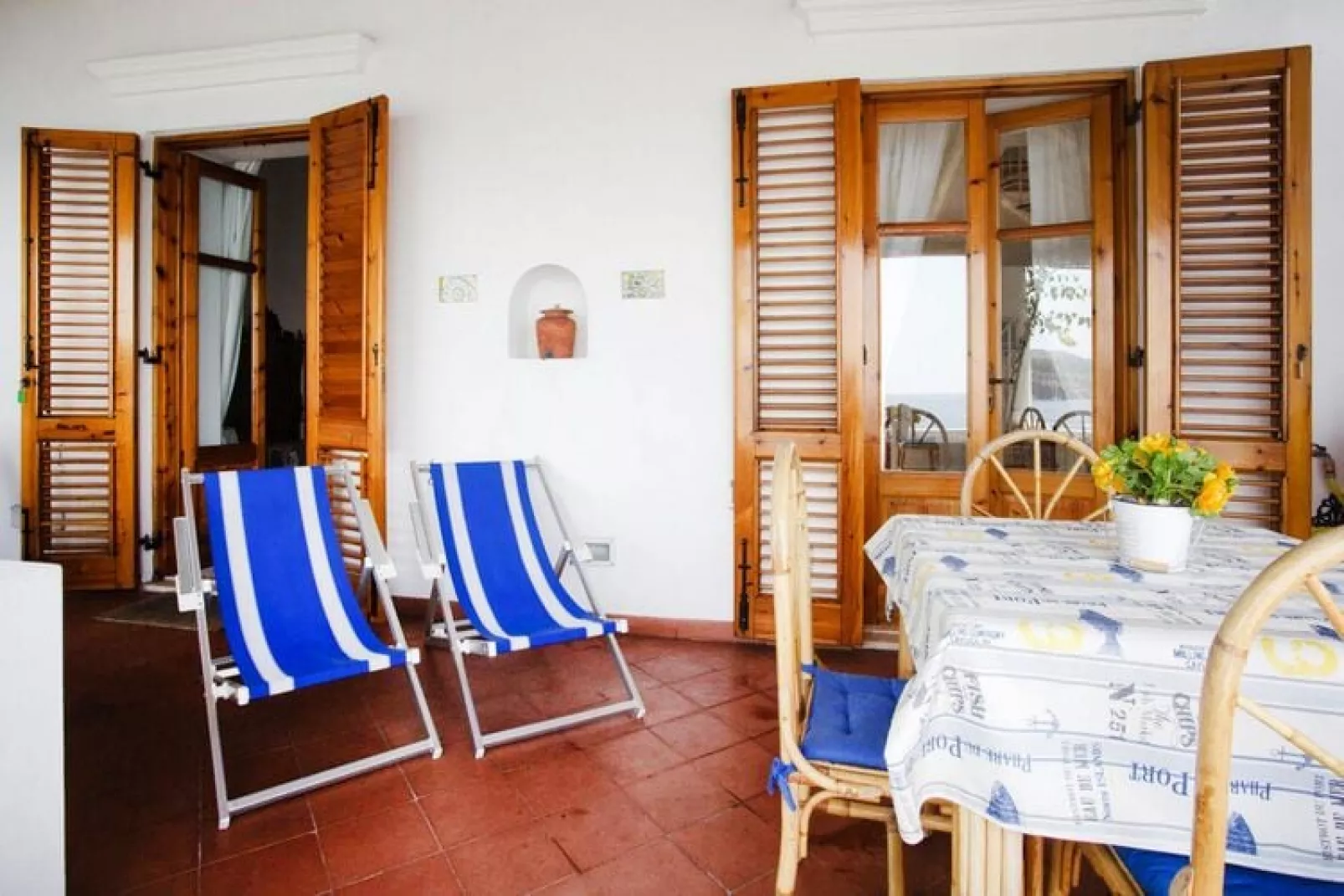 Apartments, Lipari-Bagnamare - Panarea-Woonkamer