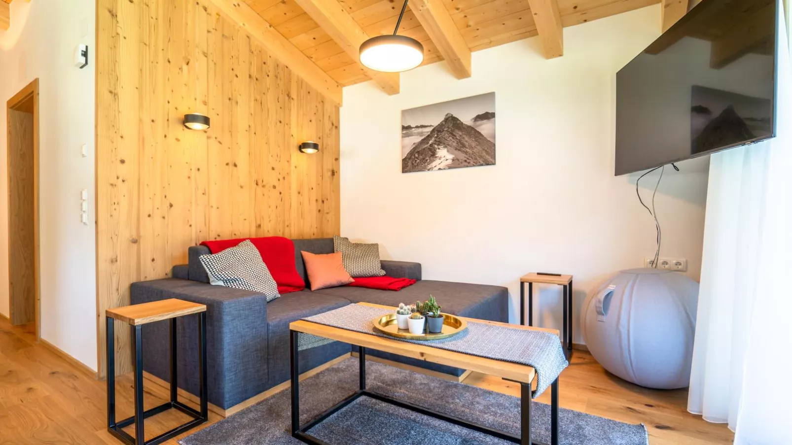 Chalet Pettneu am Arlberg - Top 3-Woonkamer