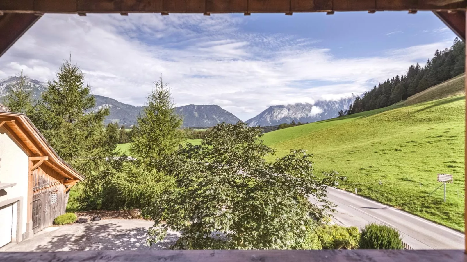 Naturpark Chalet Schladming-Dachstein-Uitzicht zomer