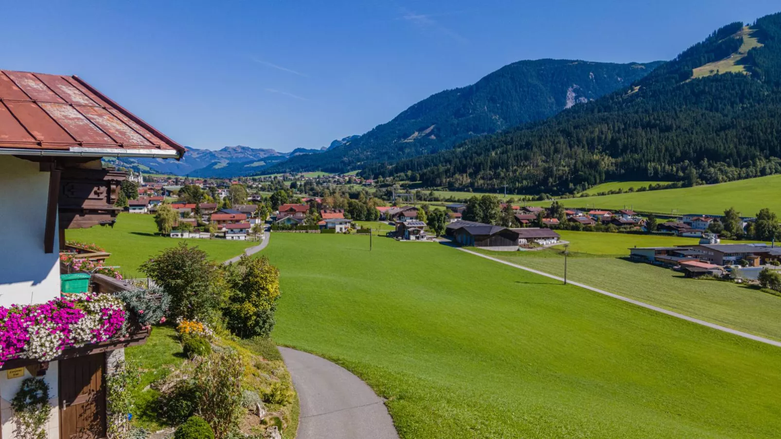 Haus Salvenberg-Uitzicht zomer