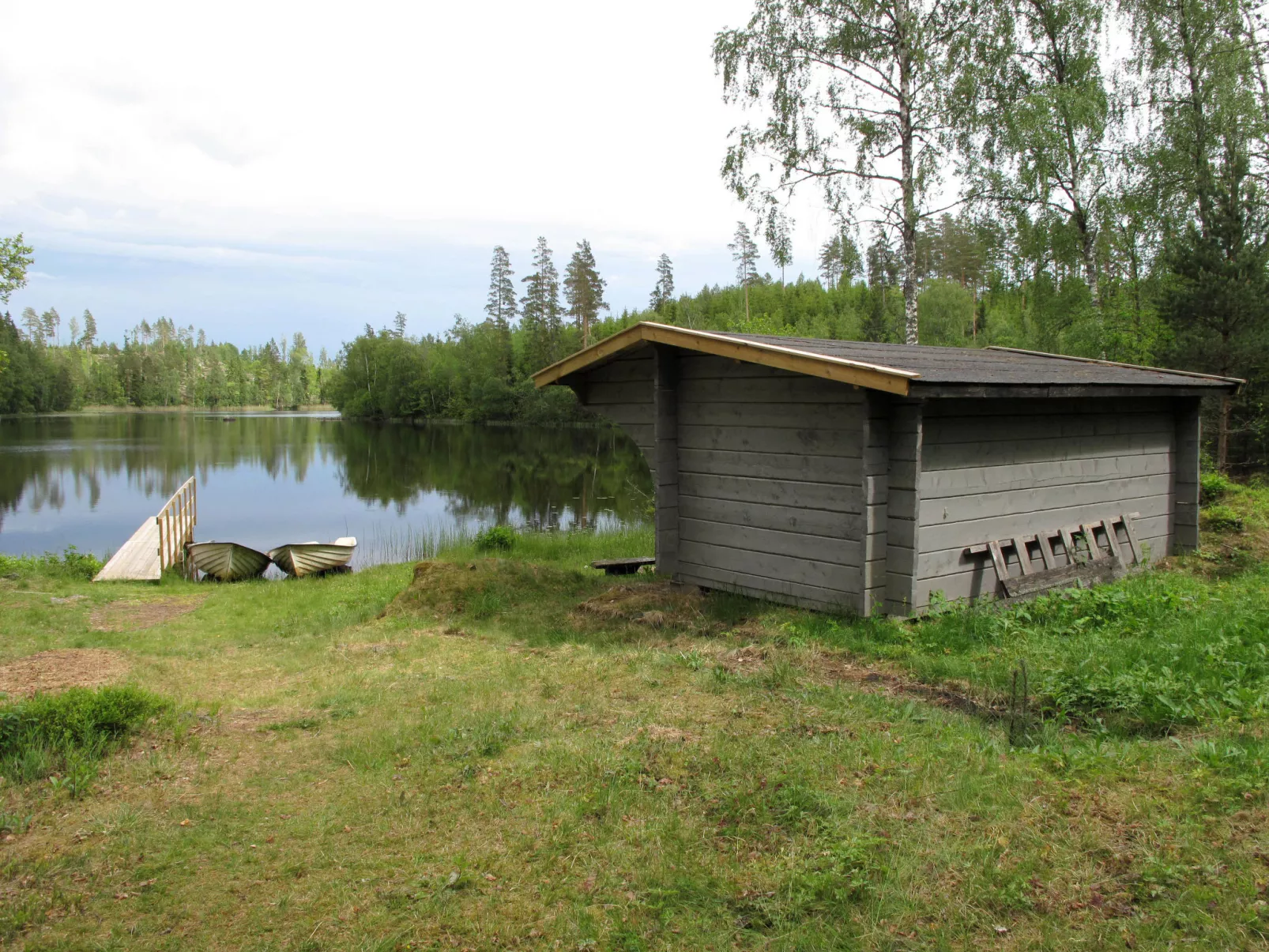 Rödmossa Femton-Buiten