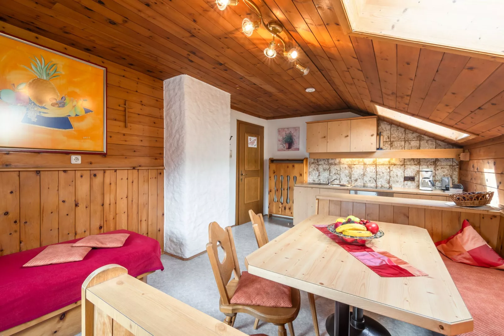 Mooi appartement in Zell am Ziller vlak bij de skibussen-Woonkamer