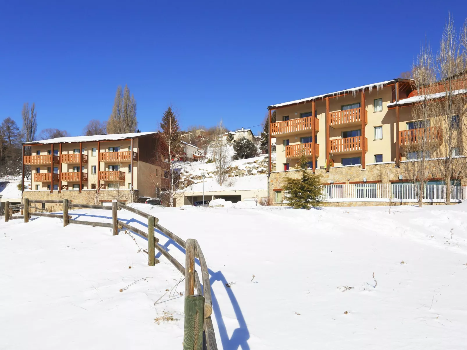 Les Chalets du Belvédère-Buiten