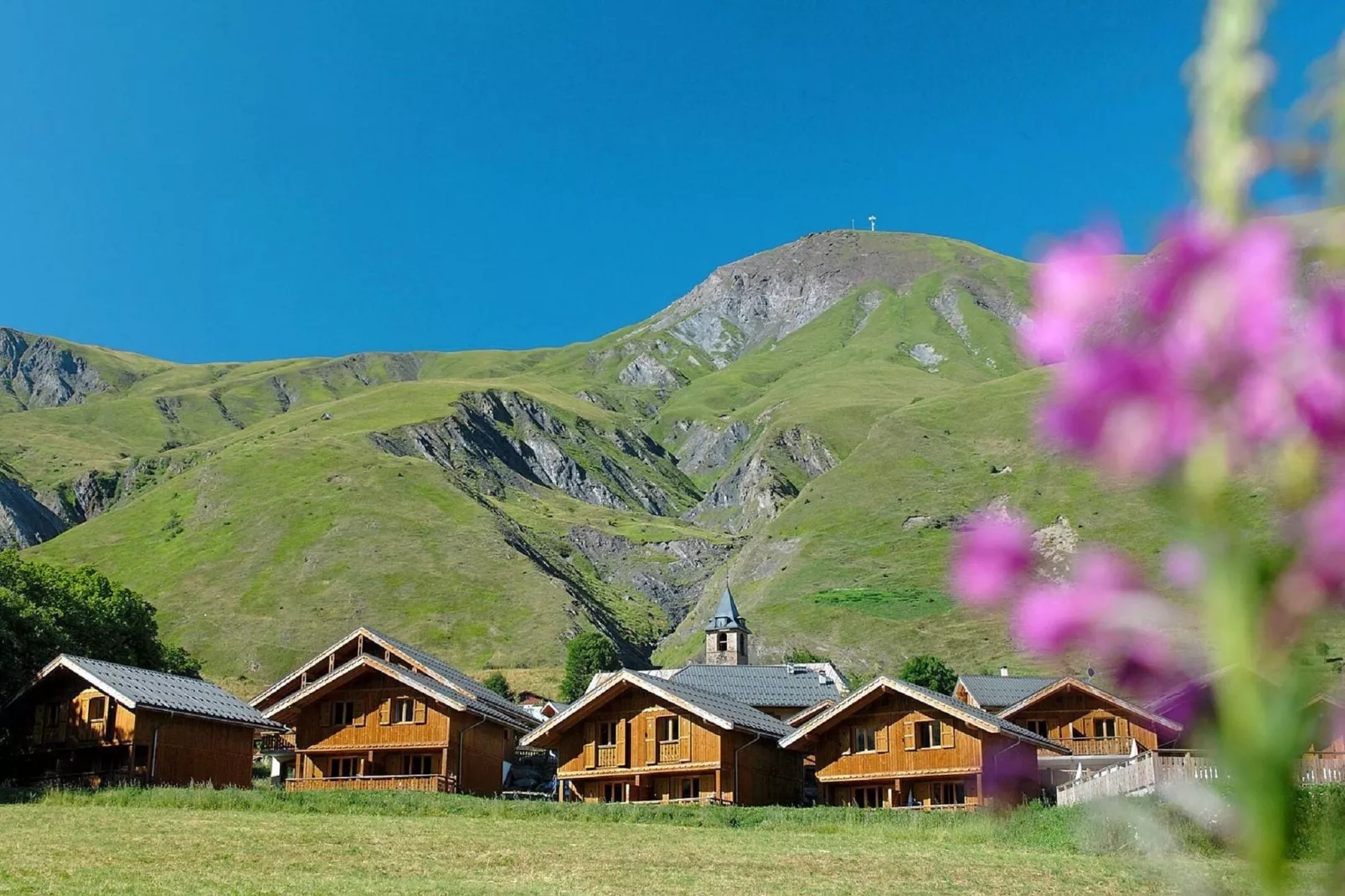 Les Chalets de l'Arvan II 3-Buitenkant zomer