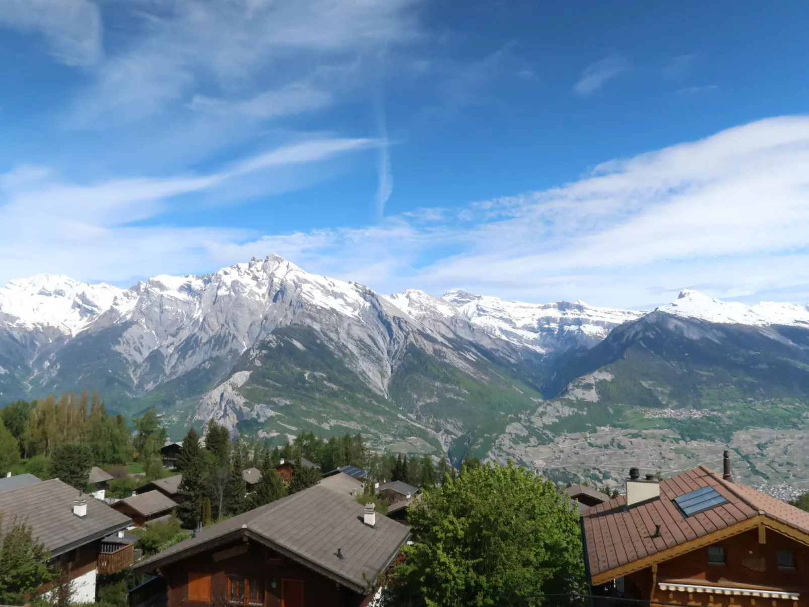 Chalet Dominique-Buiten