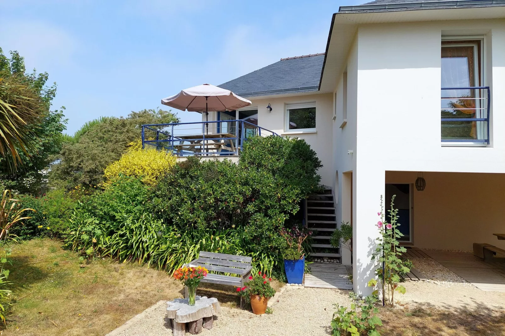 Panorama Meerblick Ferienhaus mit Dachterrasse Guissény-Buitenkant zomer