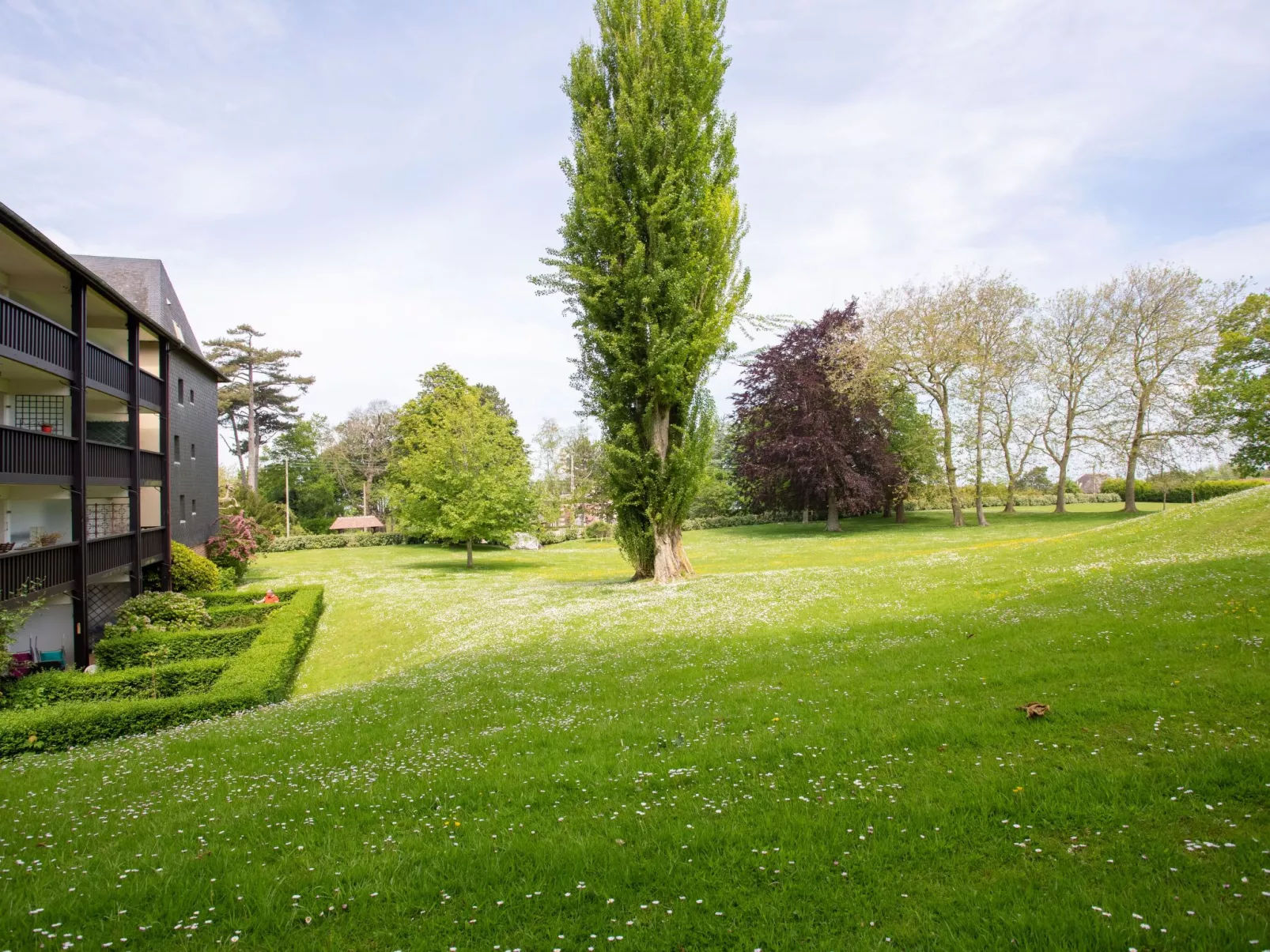 Le Parc de la Chaumière-Buiten