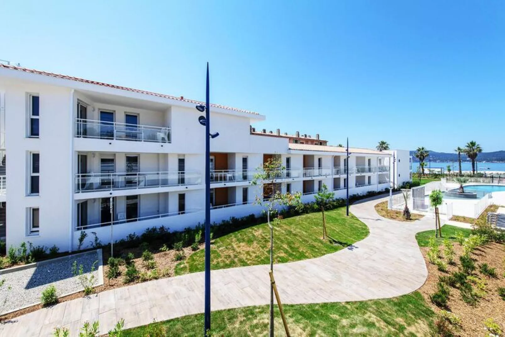 Residence Le Cap Azur Saint-Mandrier-sur-Mer // T2/6 Cabine / T2/6 Standard sans vue mer-Buitenkant zomer