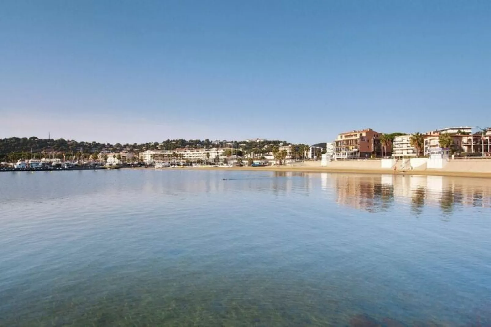 Studio in Cavalaire-sur-Mer met een gedeelde sauna-Gebieden zomer 1km