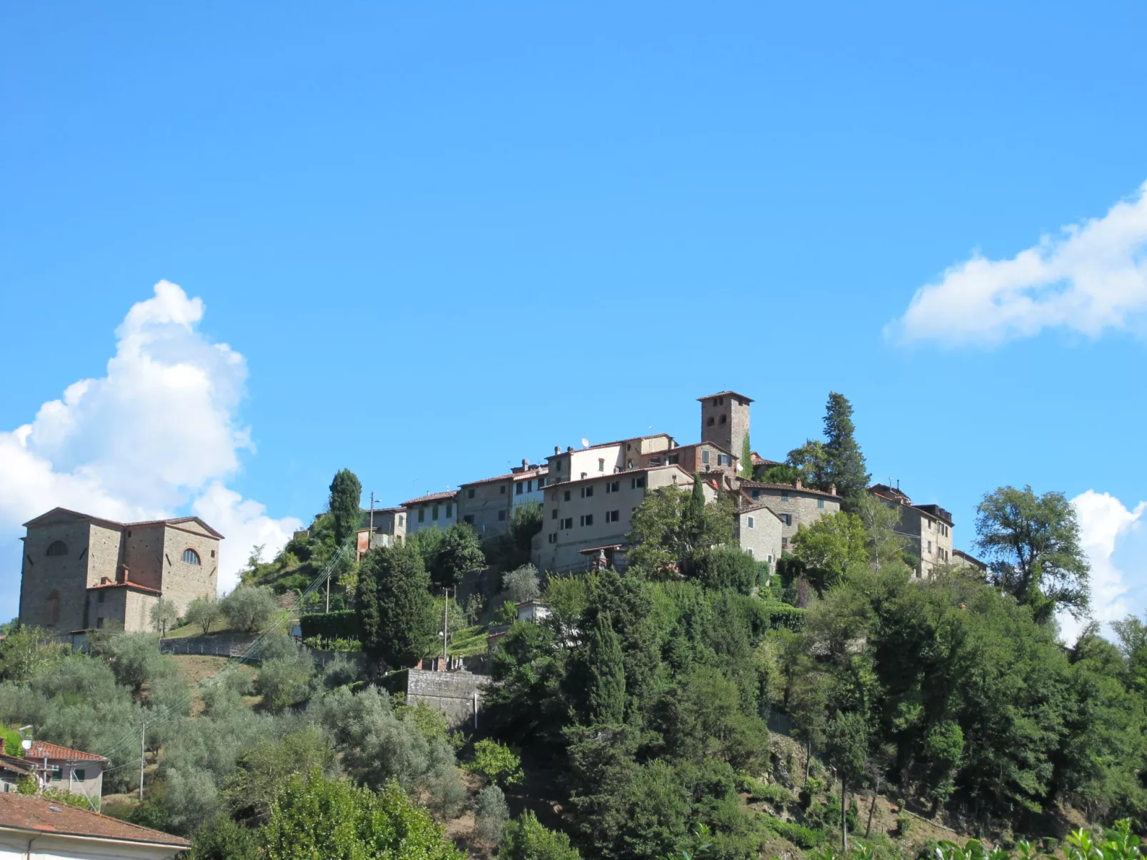 Podere Villa/Apt. Mezzo-Buiten