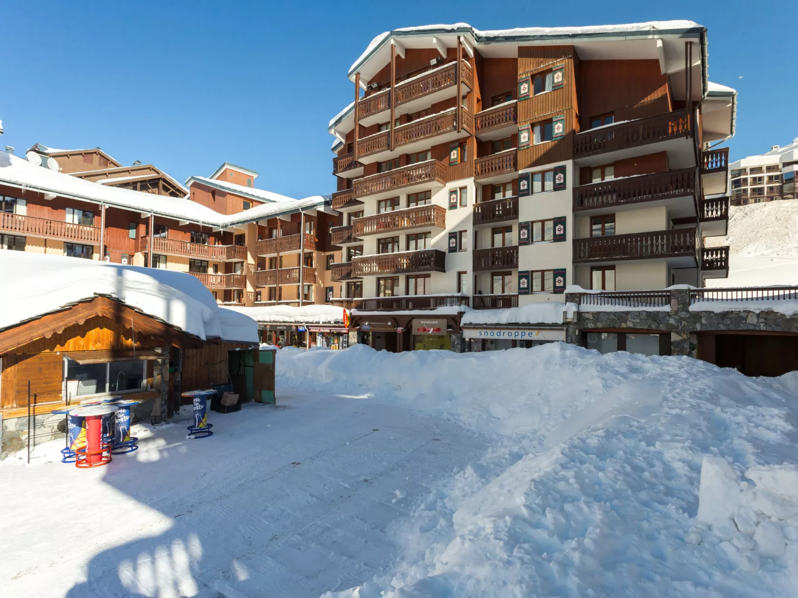 Rond Point des Pistes-Buiten