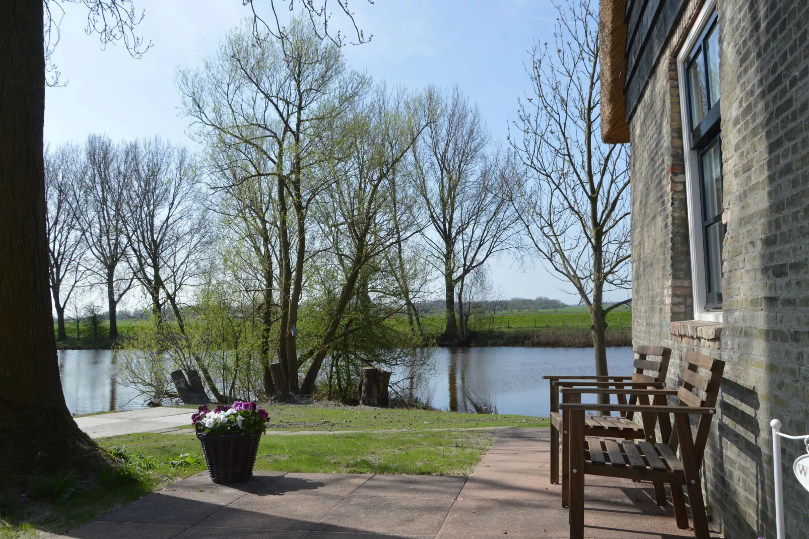 Het Biesbosch huisje-Terrasbalkon