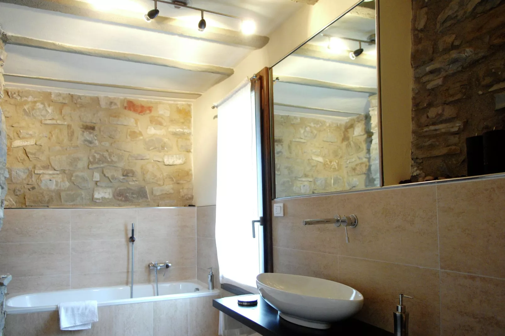 Borgo Belvedere Combi-Badkamer