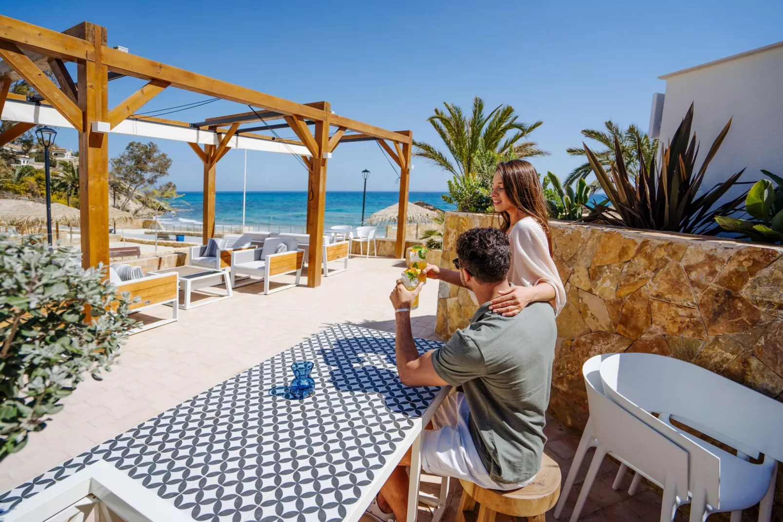 Fraai appartement met terras, aan de Costa Blanca-Sfeer