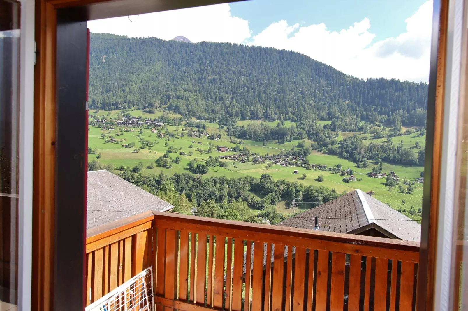 Chalet Rivendell-Uitzicht zomer