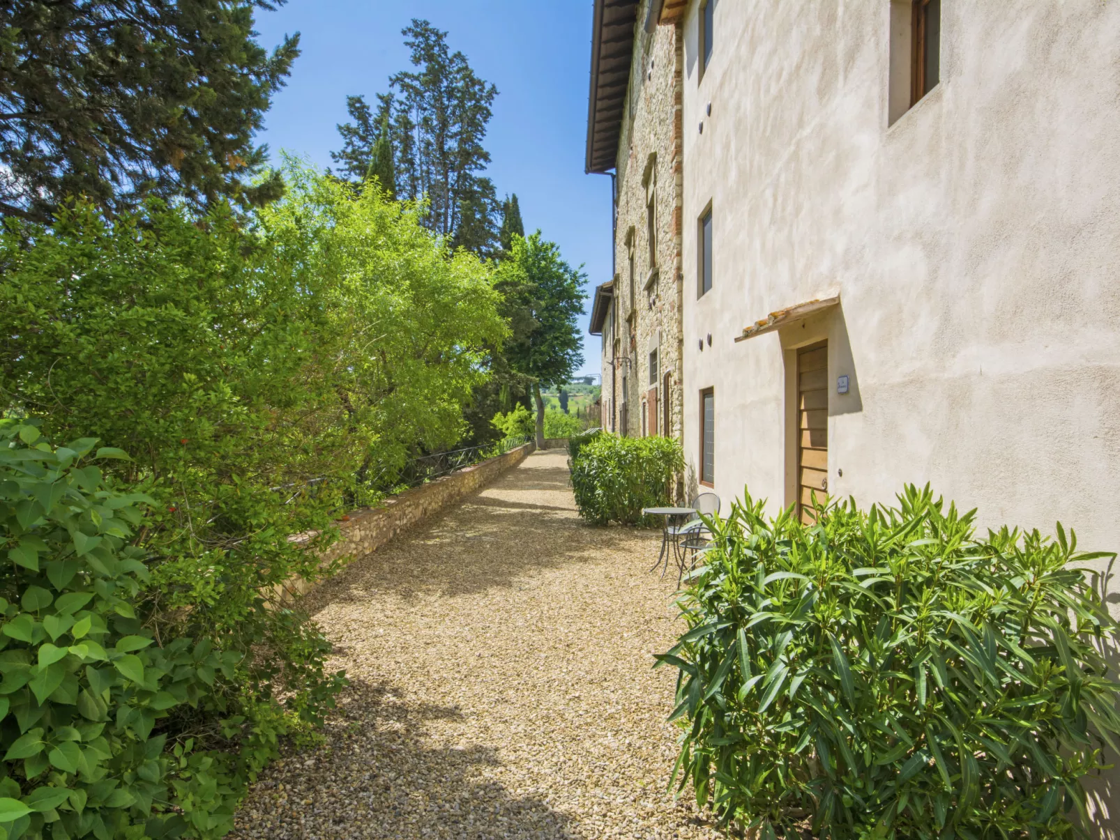 La Loggia-Buiten