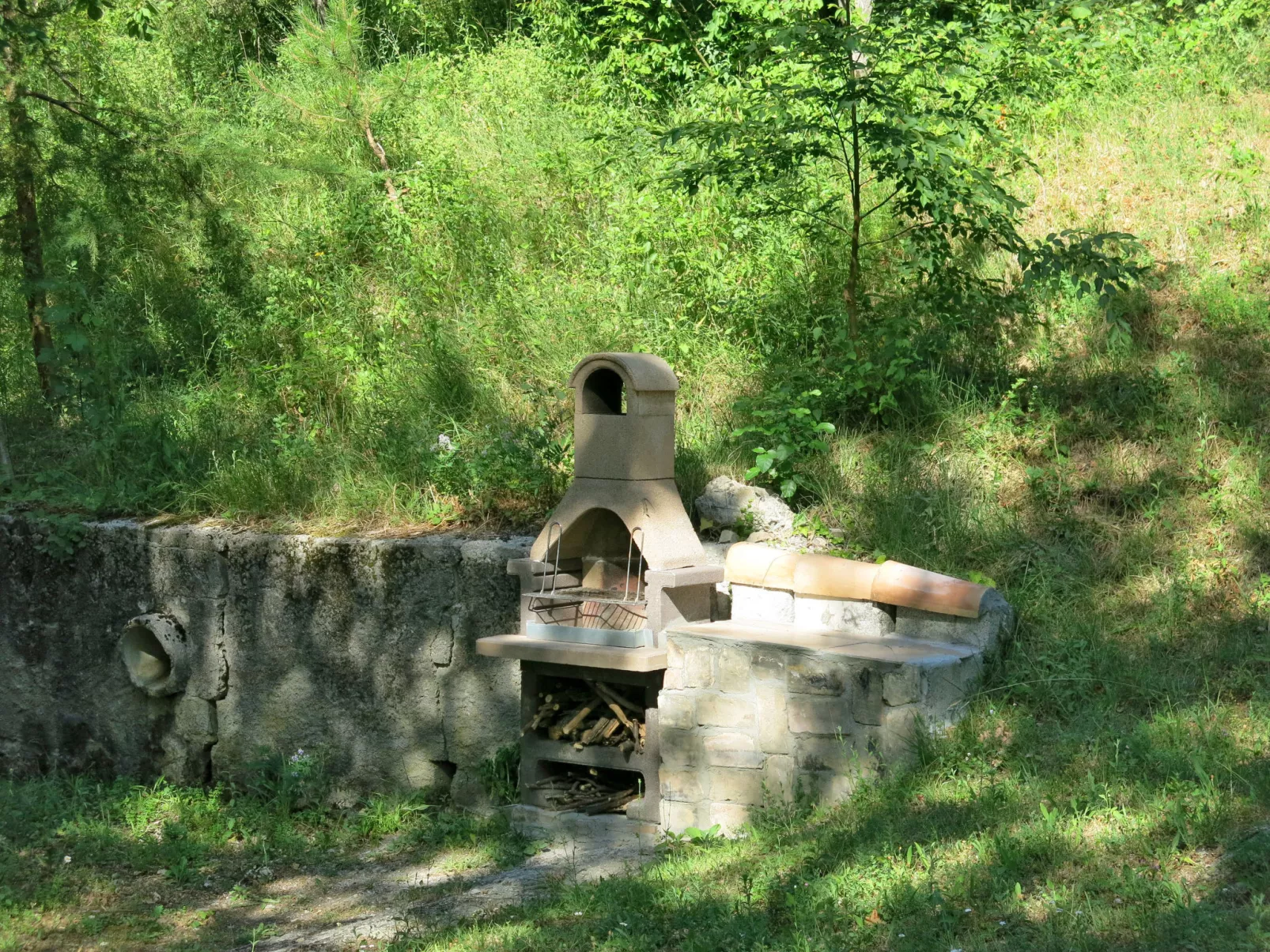 Acqua Santa-Buiten