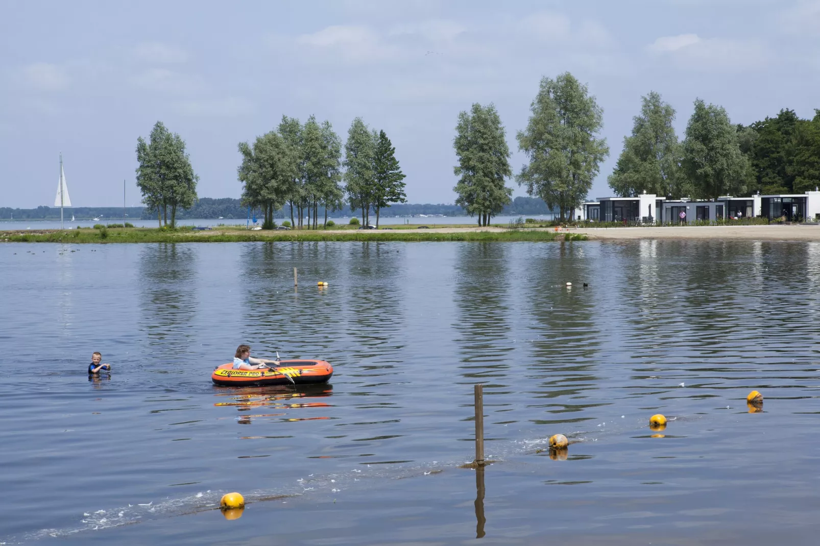 Resort Bad Hoophuizen 5-Gebieden zomer 1km