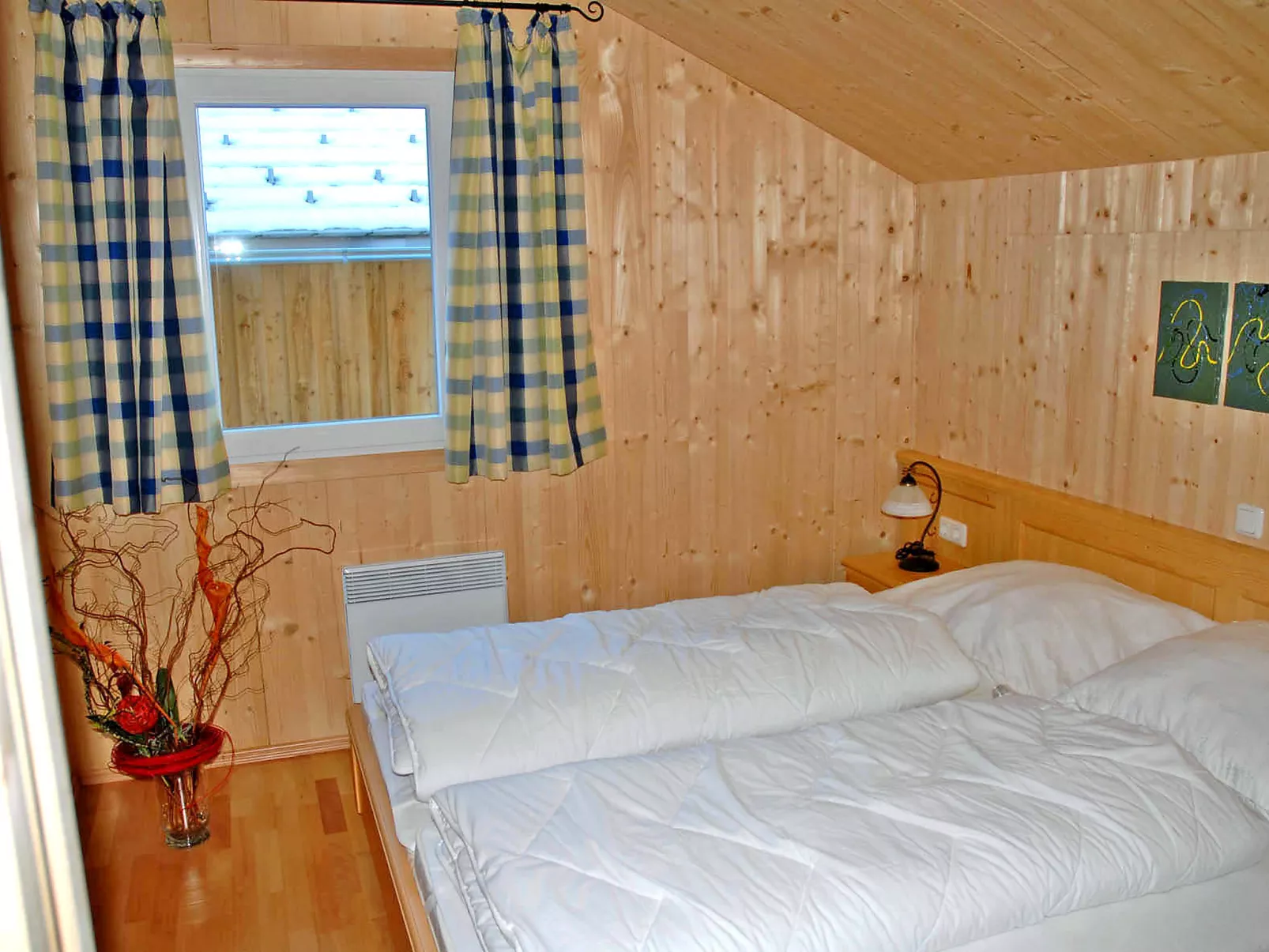 Alpenrose/ mit 3 Schlafzimmer-Binnen