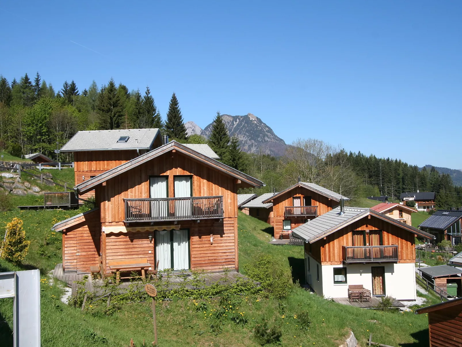 Gamsblume/ mit 3 Schlafzimmer-Buiten