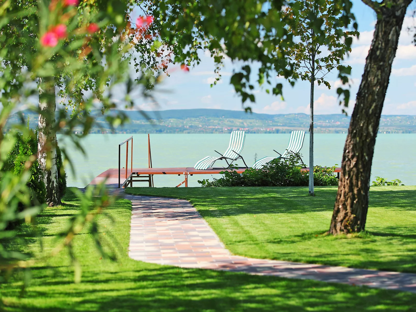 Lakefront 2-Buiten