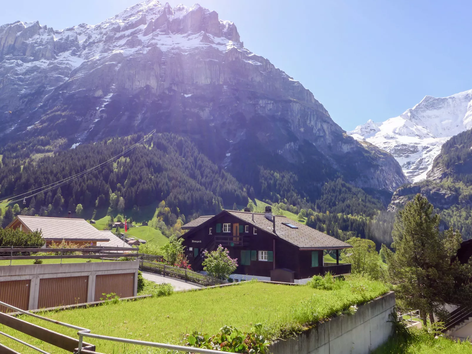 Chalet Almis-Bödeli-Buiten