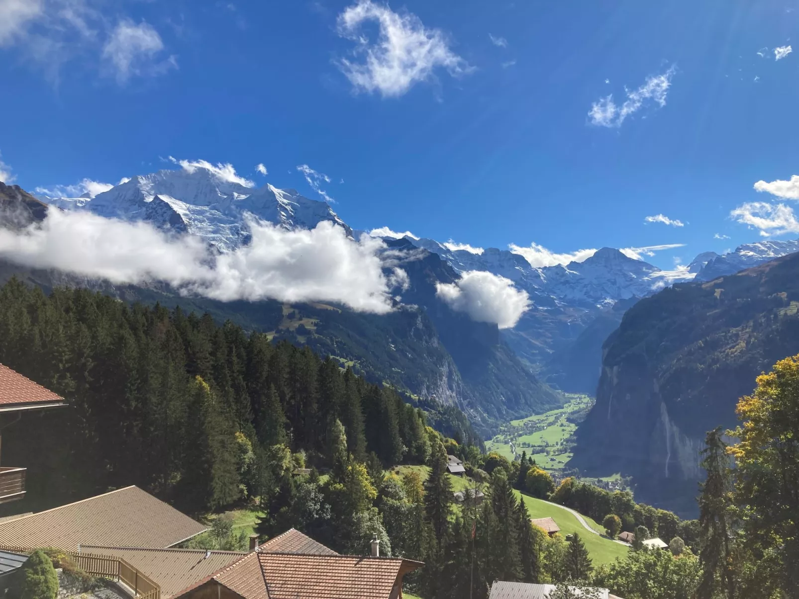 Jungfrau a d Ledi-Buiten