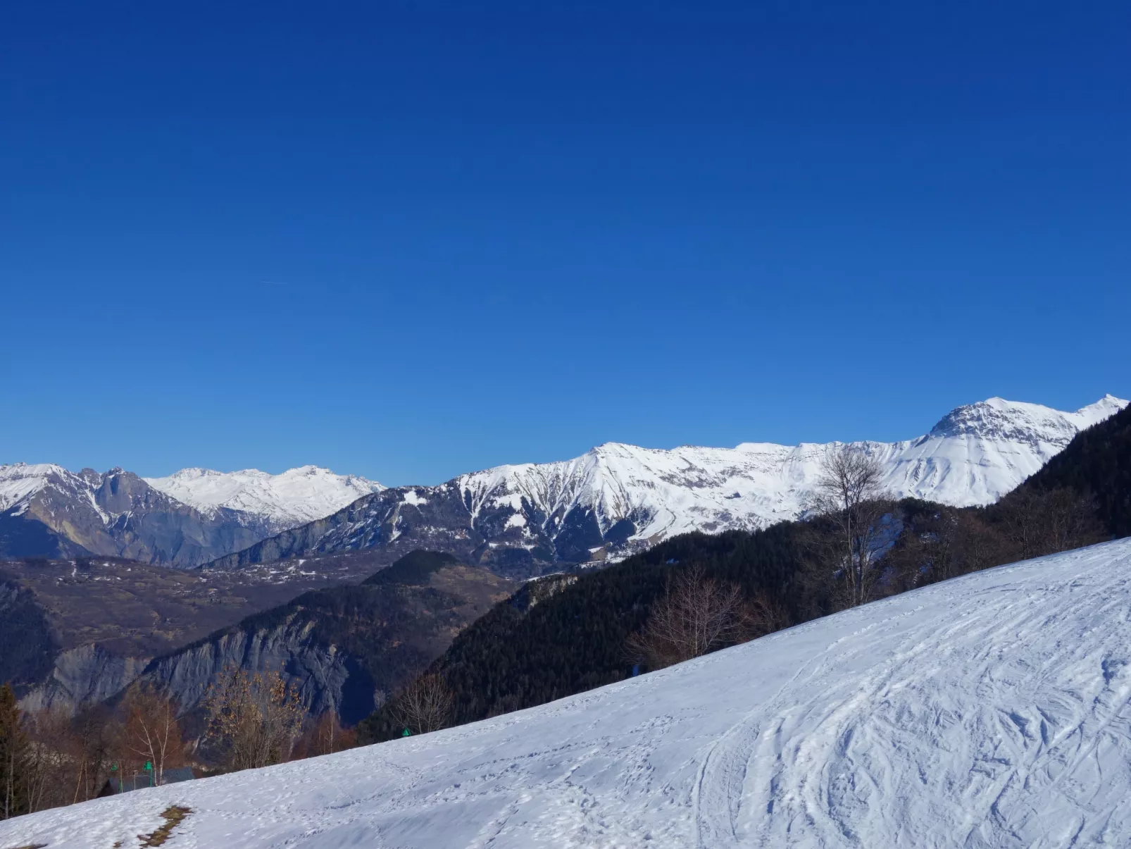 Les Alpages du Corbier-Buiten