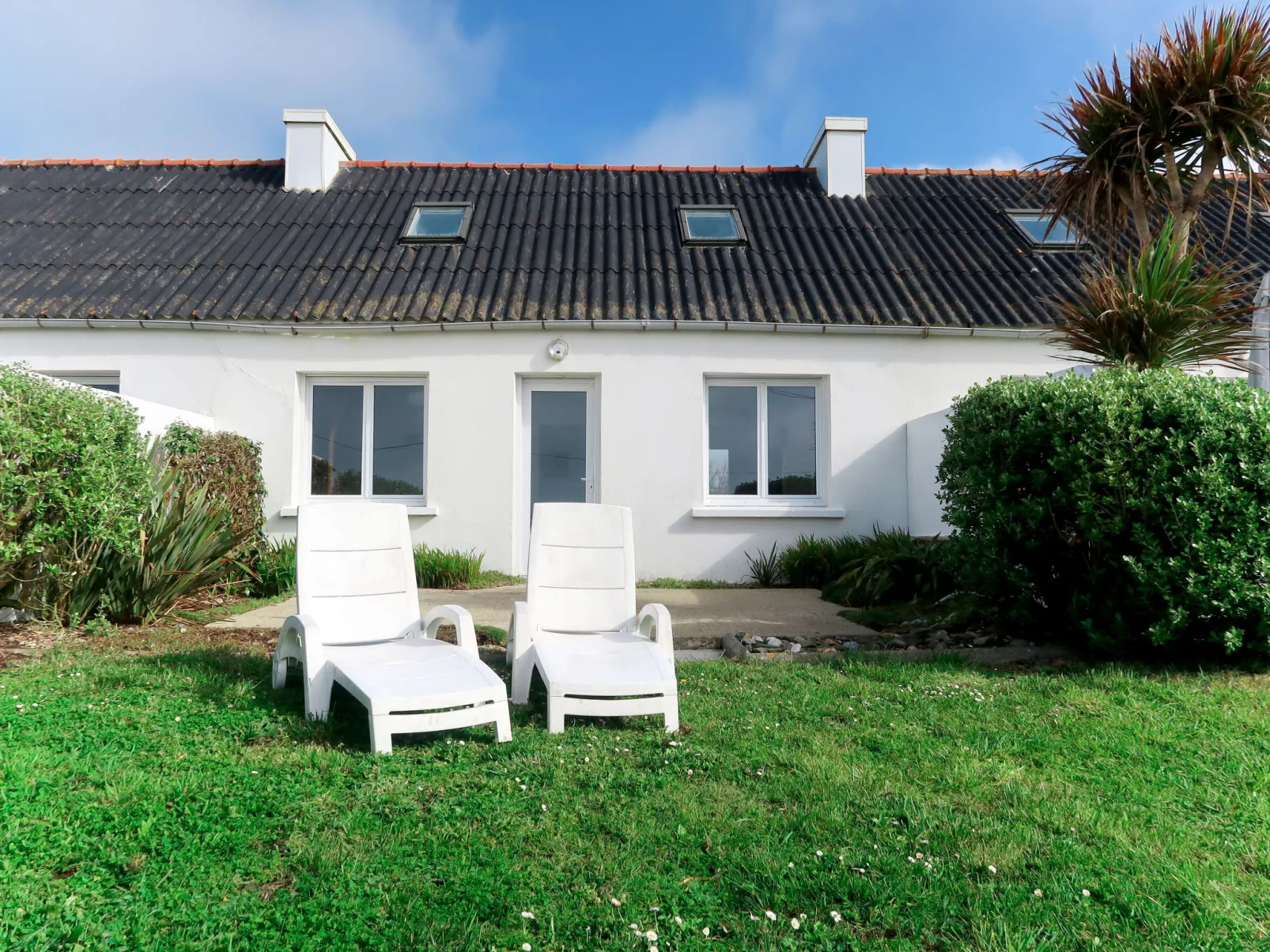 Rendez-vous à la plage-Buiten