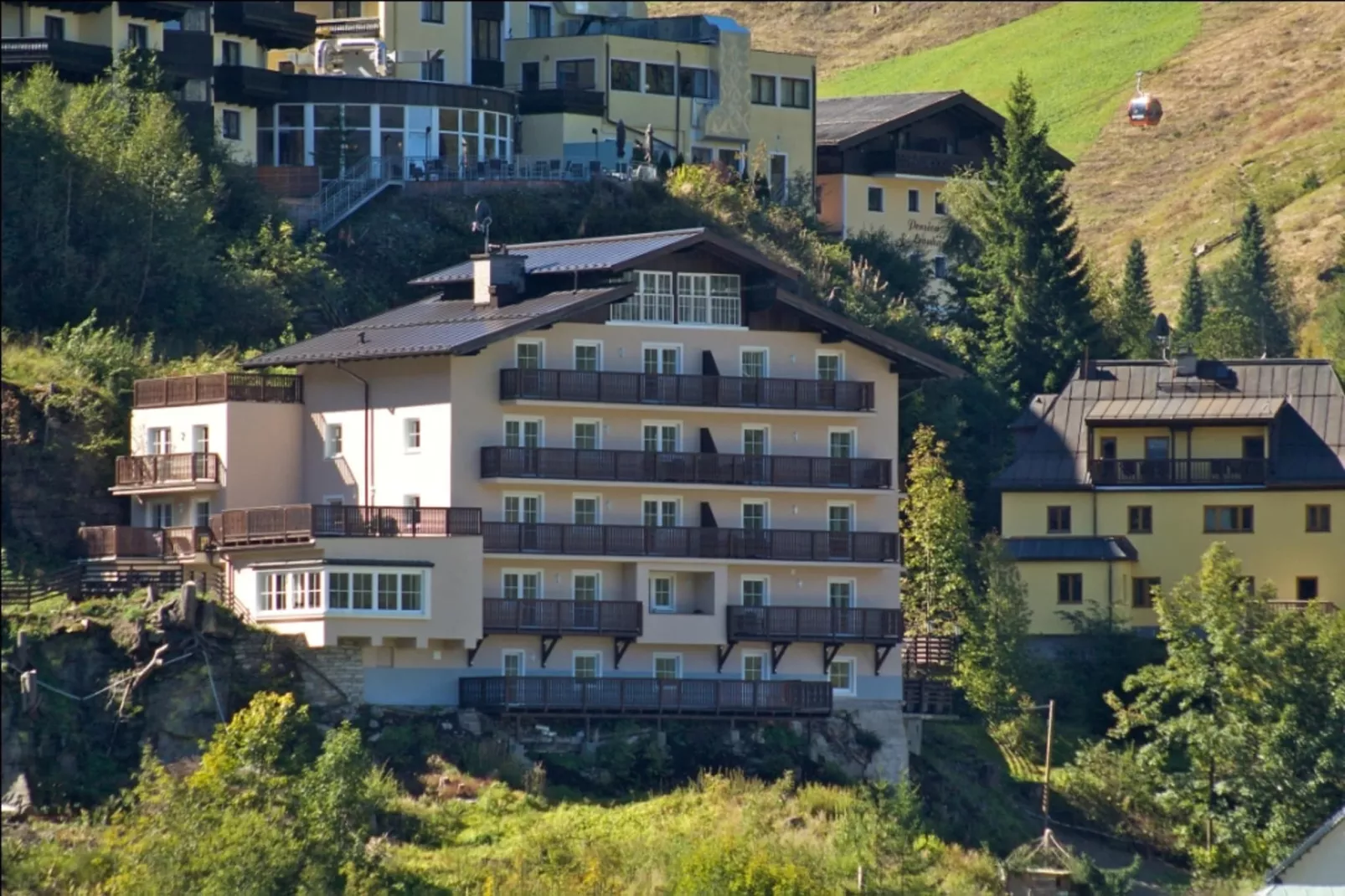 A2S Alpenhof 01-Buitenkant zomer