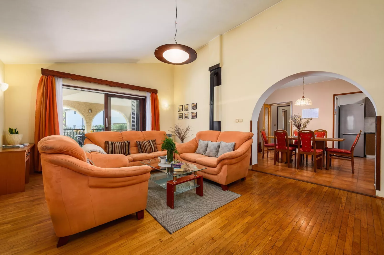 Apartment Josipa with Whirpool in Porec-Woonkamer