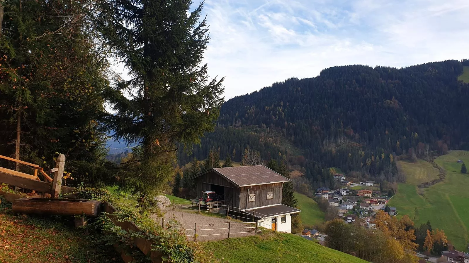 Sonnenhütte unten-Tuinen zomer