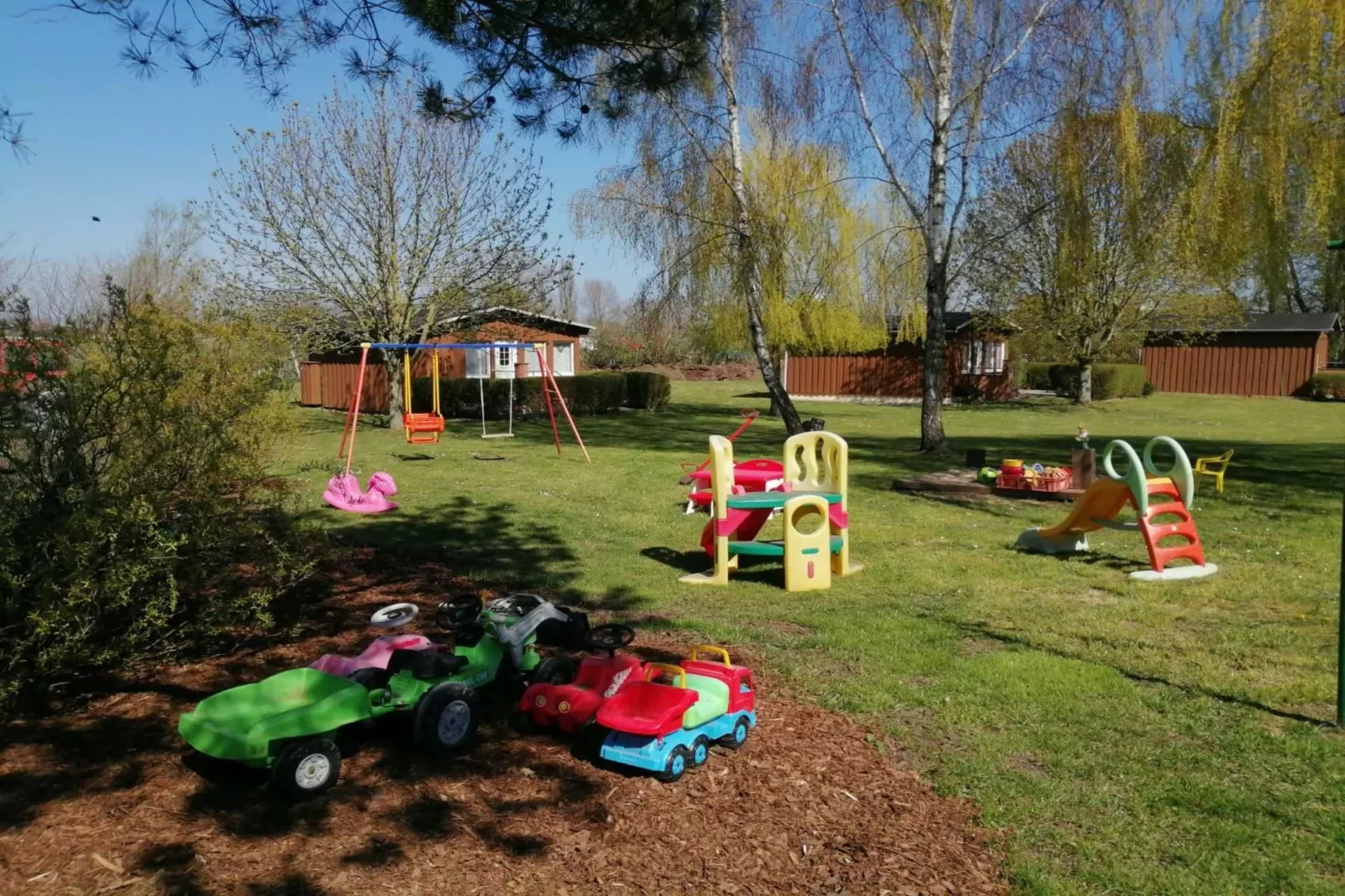 Bungalowanlage Gänseblümchen 6-Gebieden zomer 5km