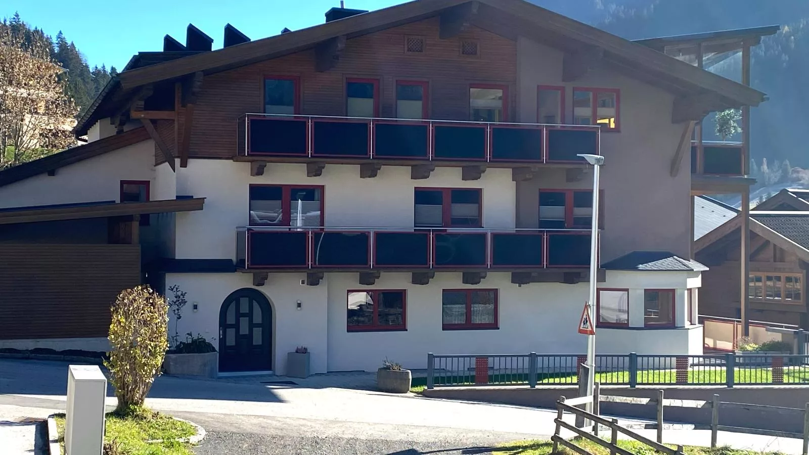 Residenz am Erzbach Top 2A-Buitenkant zomer