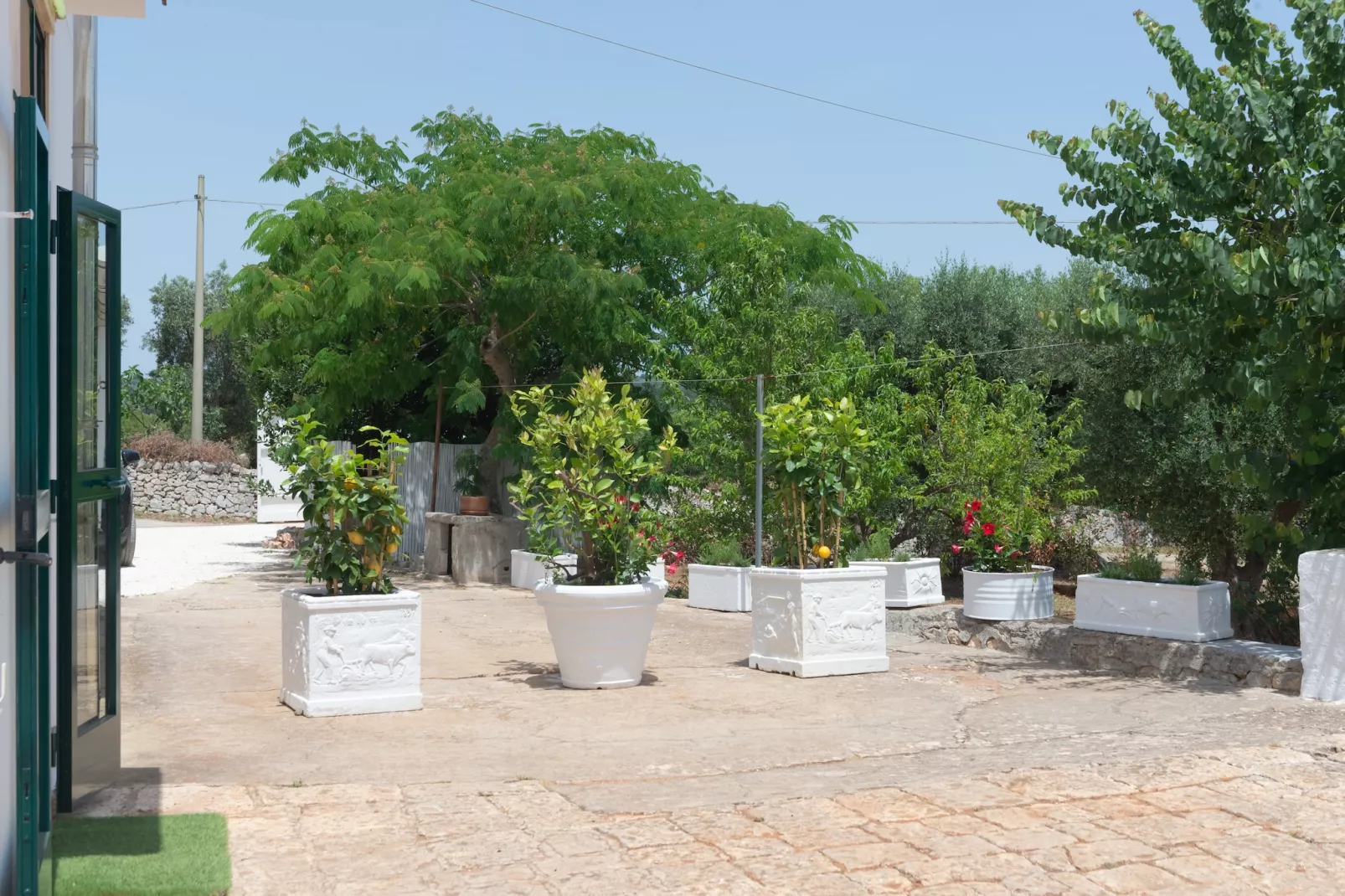 Lamia Papo in Ostuni-Tuinen zomer