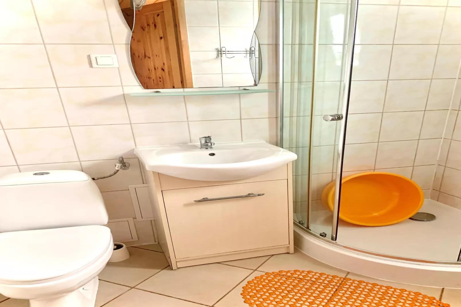 Domki BARBADOS Sarbinowo - domek STANDARD dla 4 osób-Badkamer