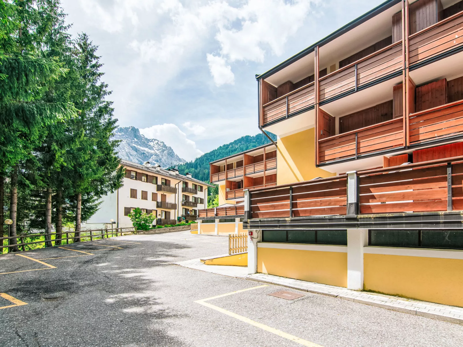 Condominio Val di Fassa-Buiten