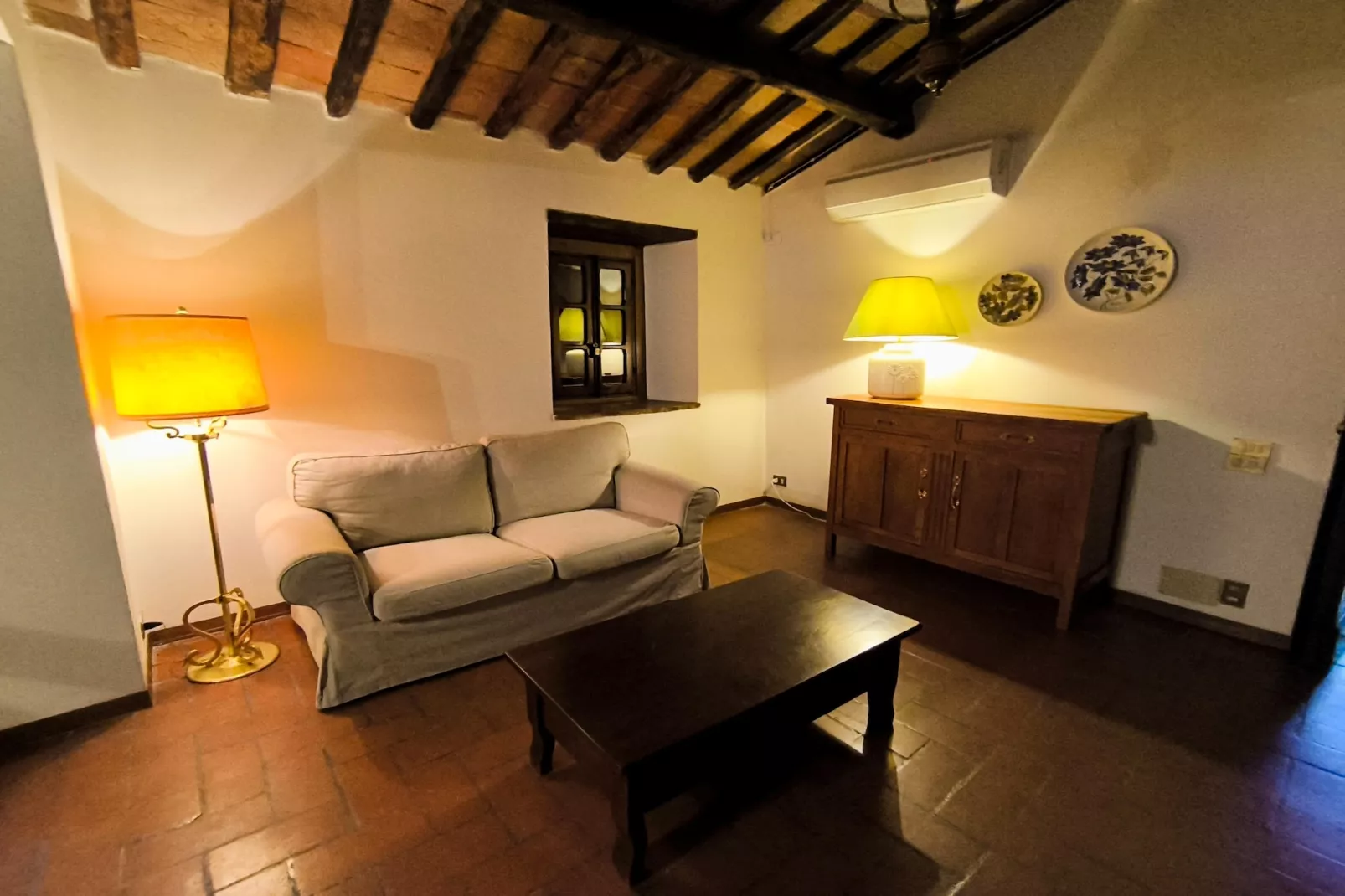 Agriturismo Podere Ceccherini in San Leolino - La Loggia-Woonkamer