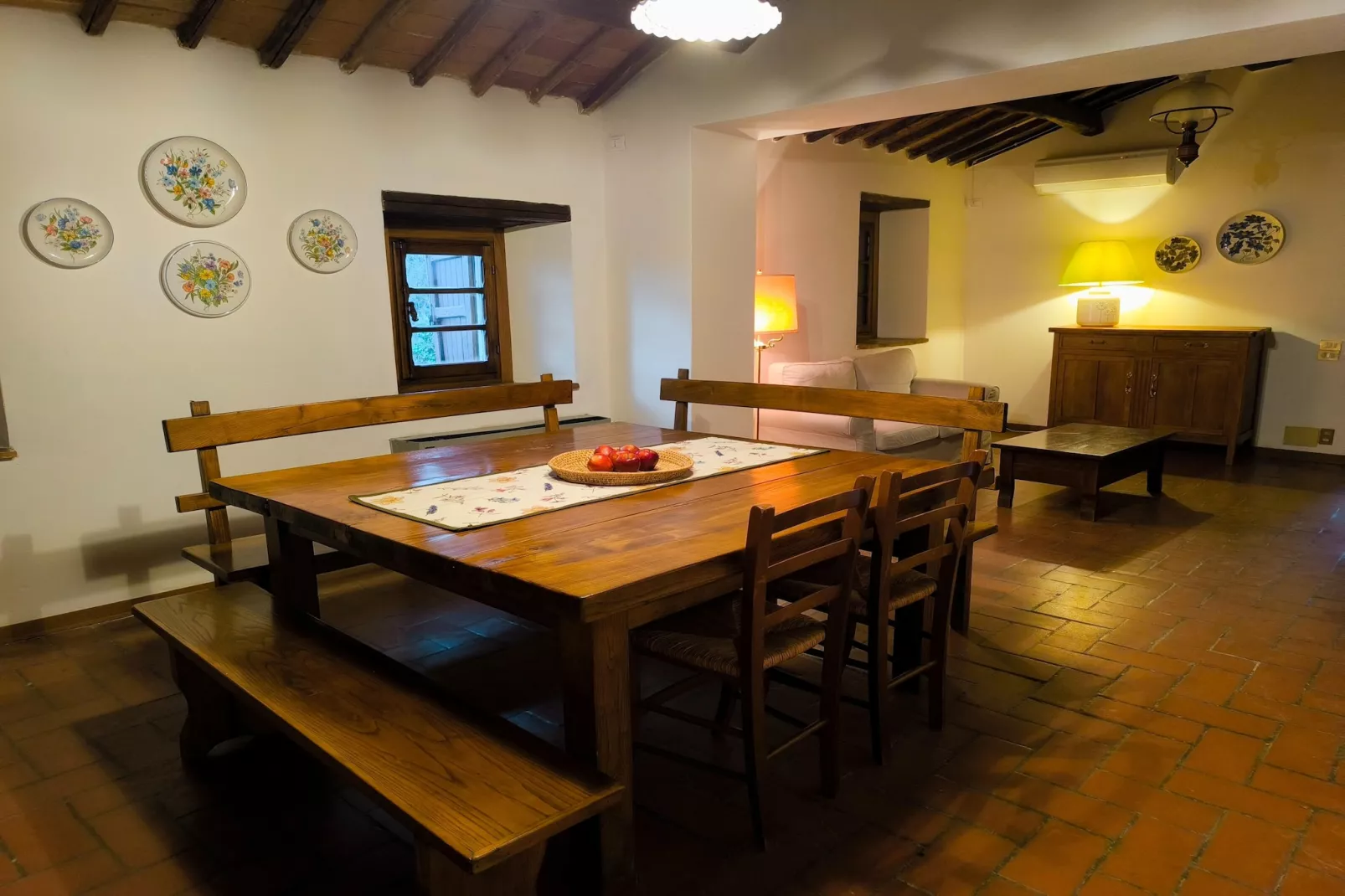 Agriturismo Podere Ceccherini in San Leolino - La Loggia-Woonkamer