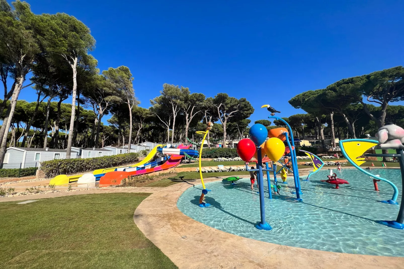 CAMPING INTERPALS- Bungalow Sa Riera-Zwembad