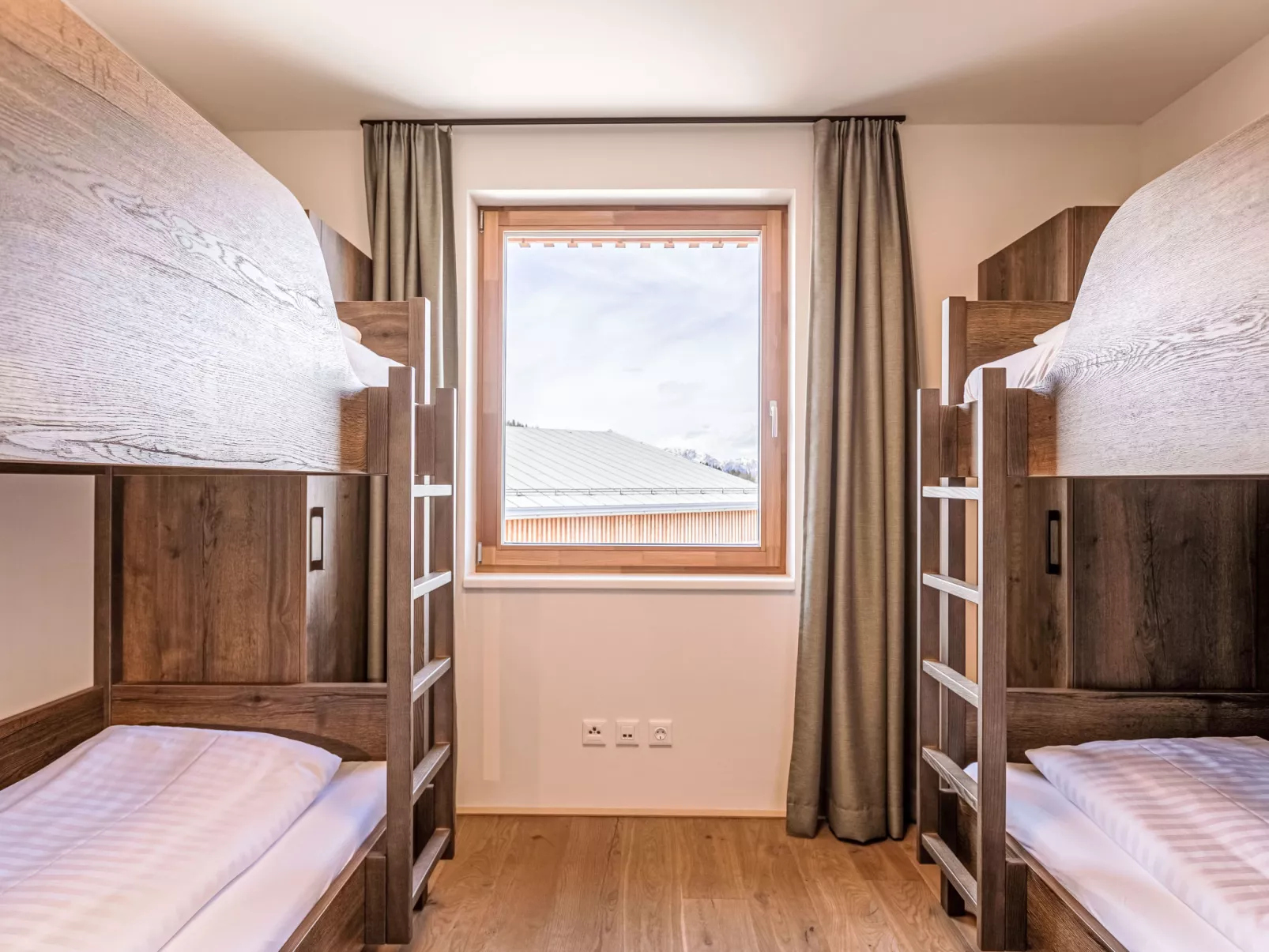 Superior Lodge mit 5 SZ und Sauna-Binnen