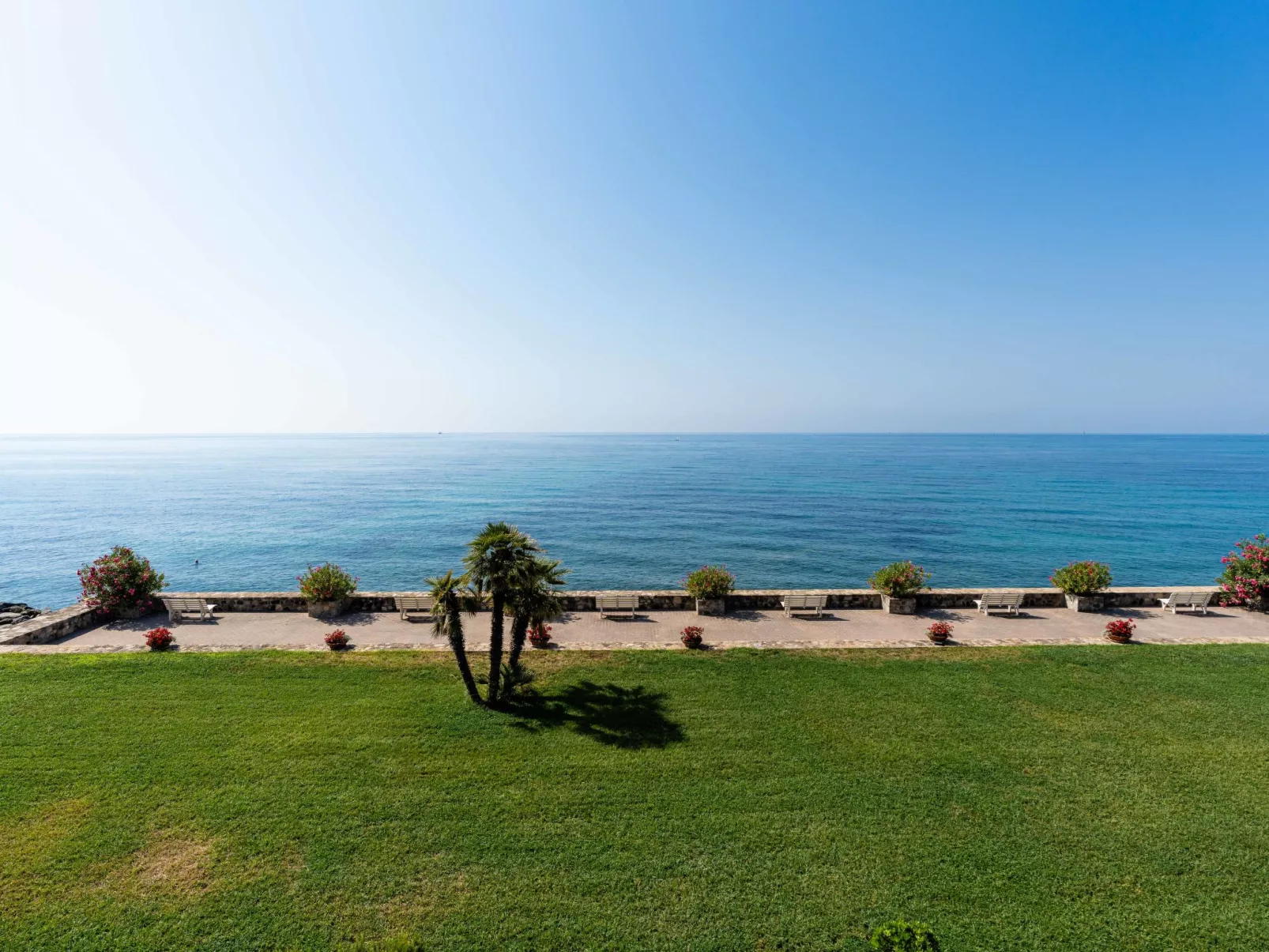 Loggia sul mare-Buiten